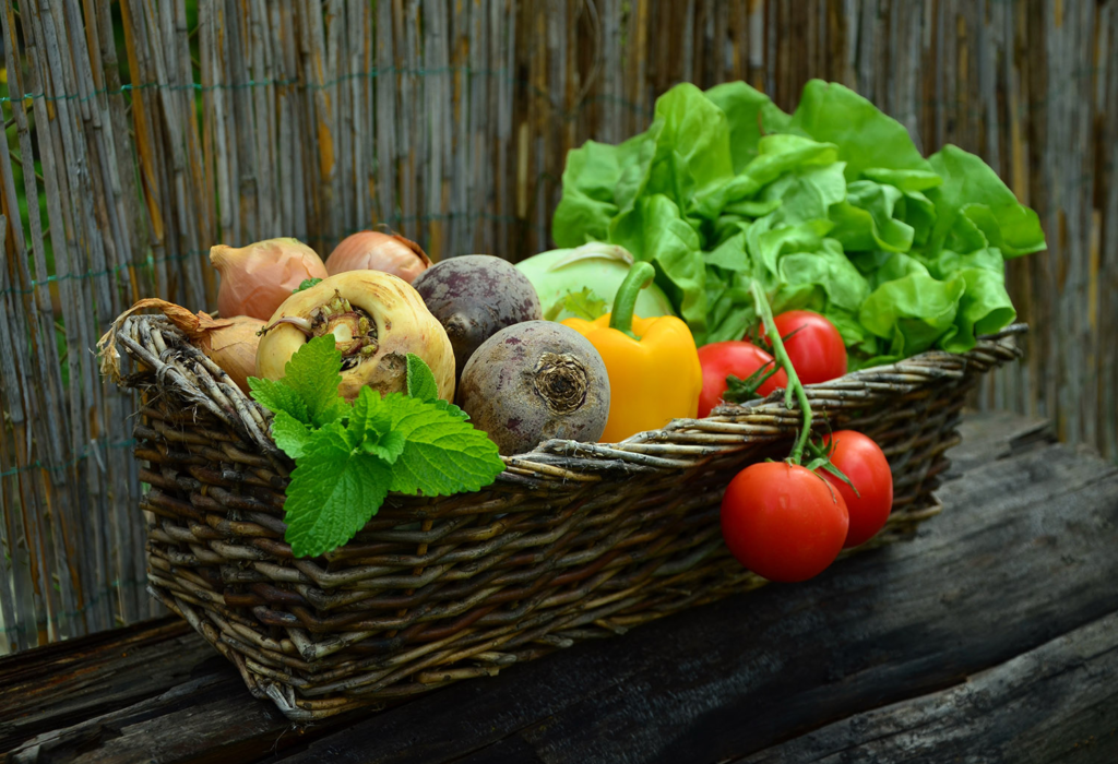 cesta de verduras