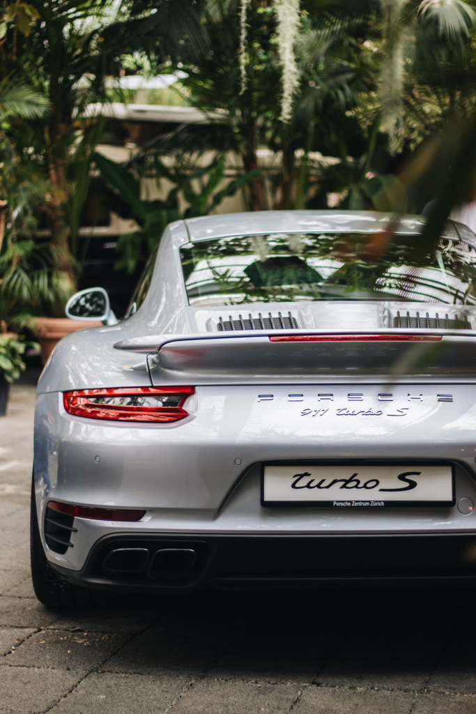 Porsche turbo gris